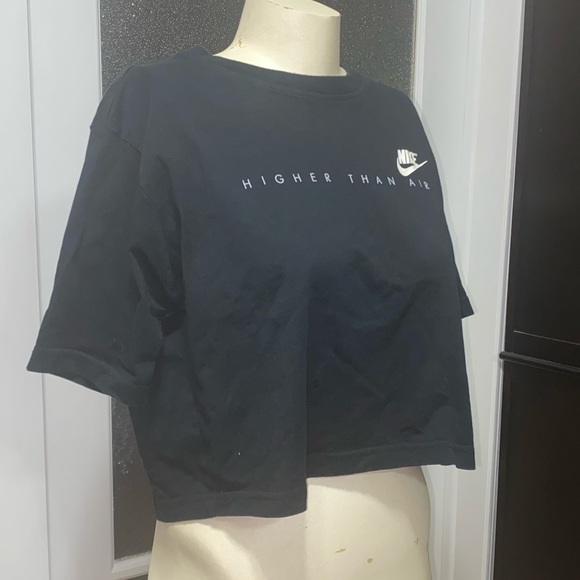 Cropped t-shirt - Picture 2 of 3